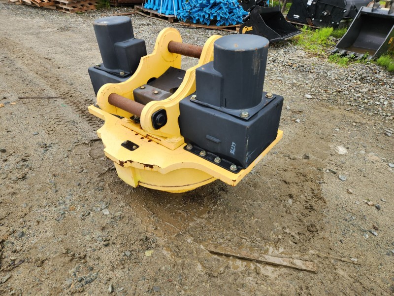 2018 LOEWN EQUIPMENT LOEWEN 08